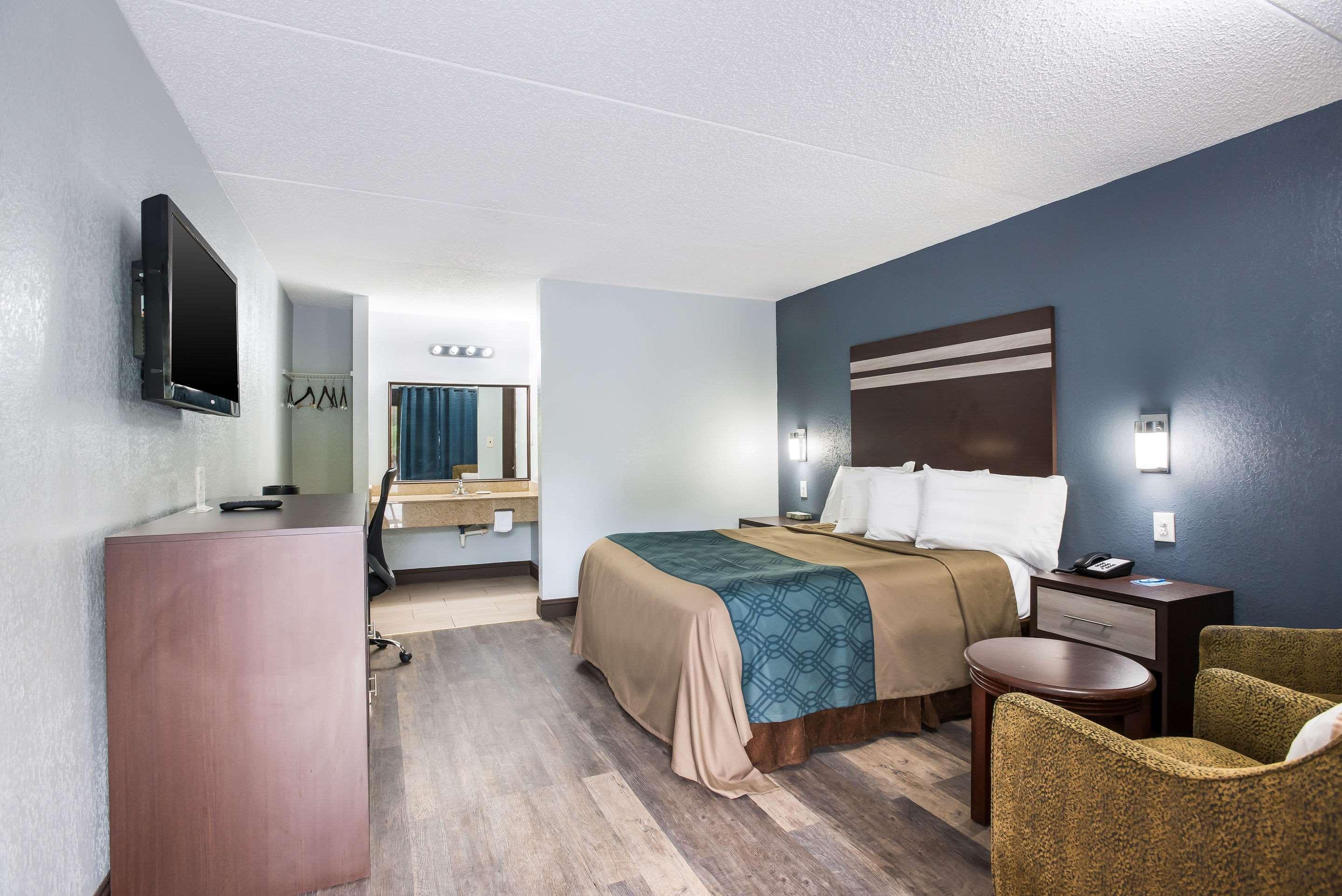 Rodeway Inn Хаммонтон Экстерьер фото