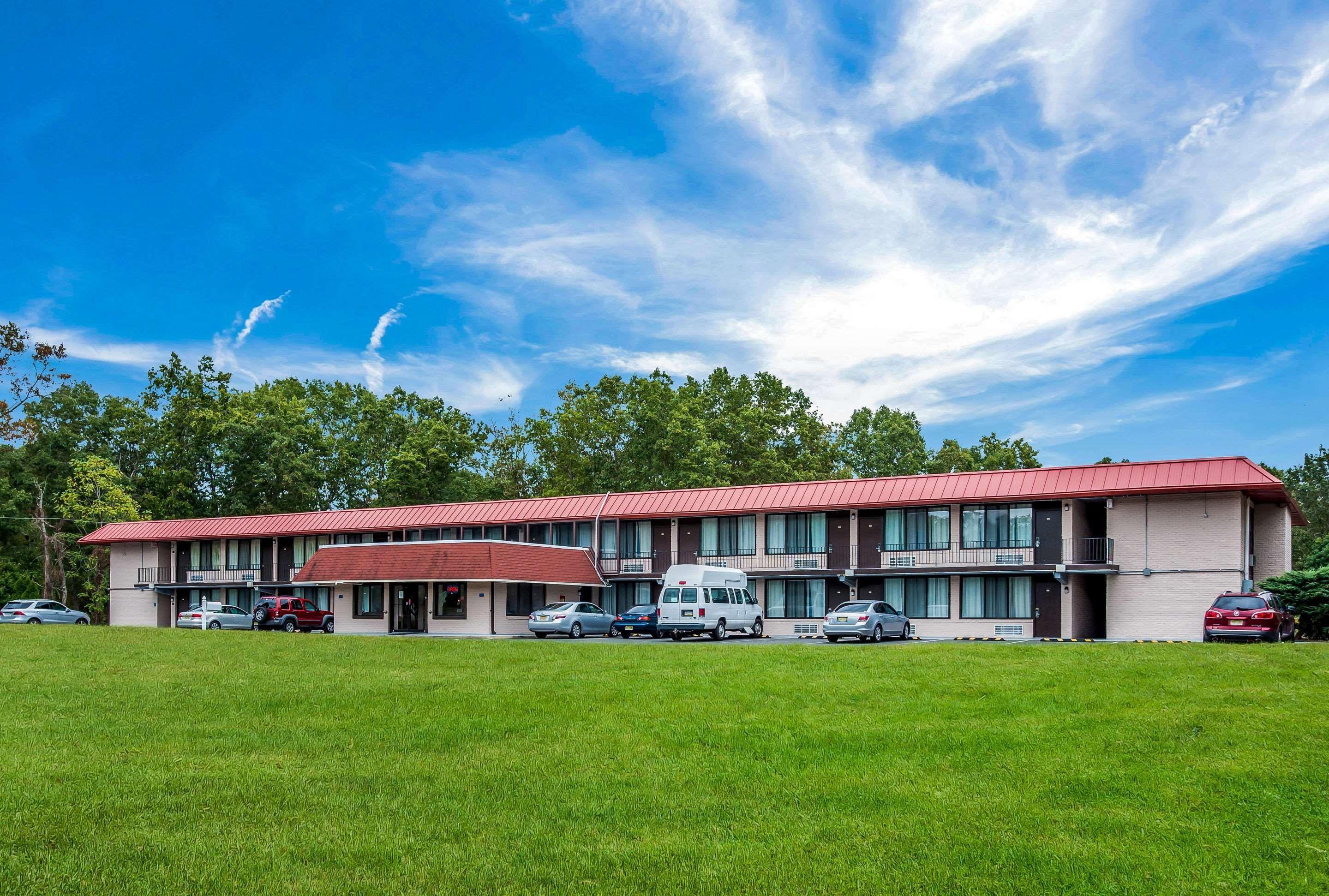 Rodeway Inn Хаммонтон Экстерьер фото